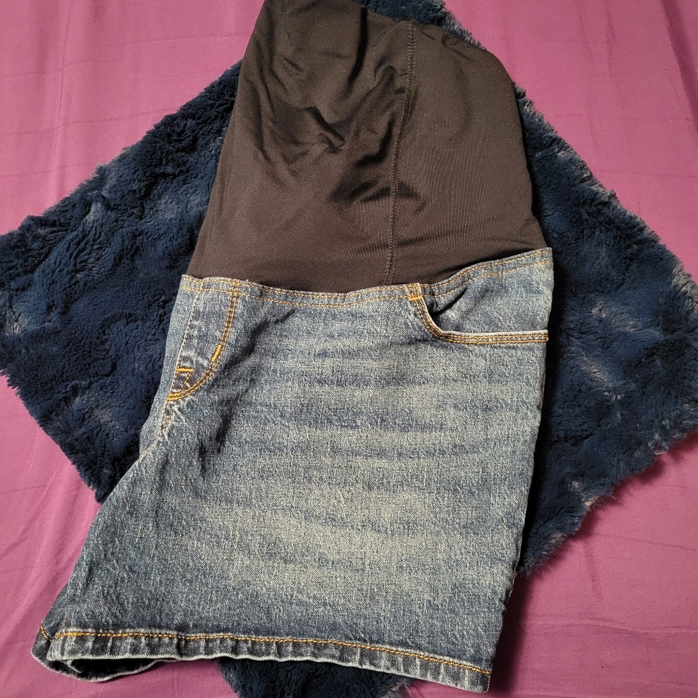 Isabel Maternity Jean Shorts
